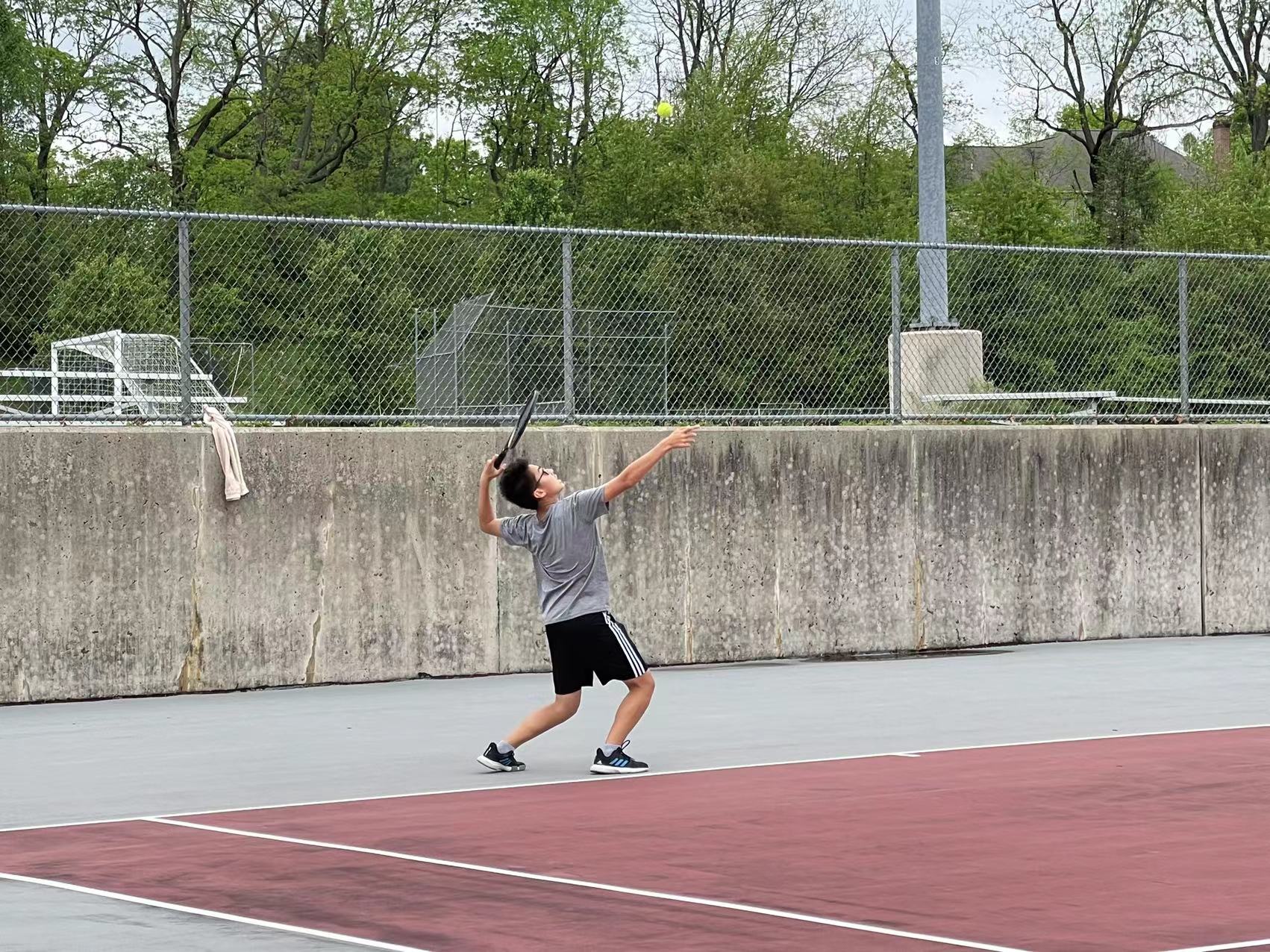 Award recipients at the 2022 spring tennis tournament